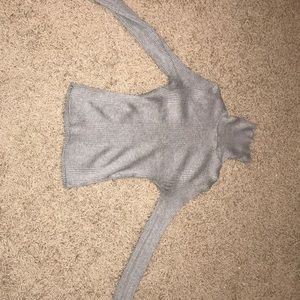 Crop turtle neck sweater